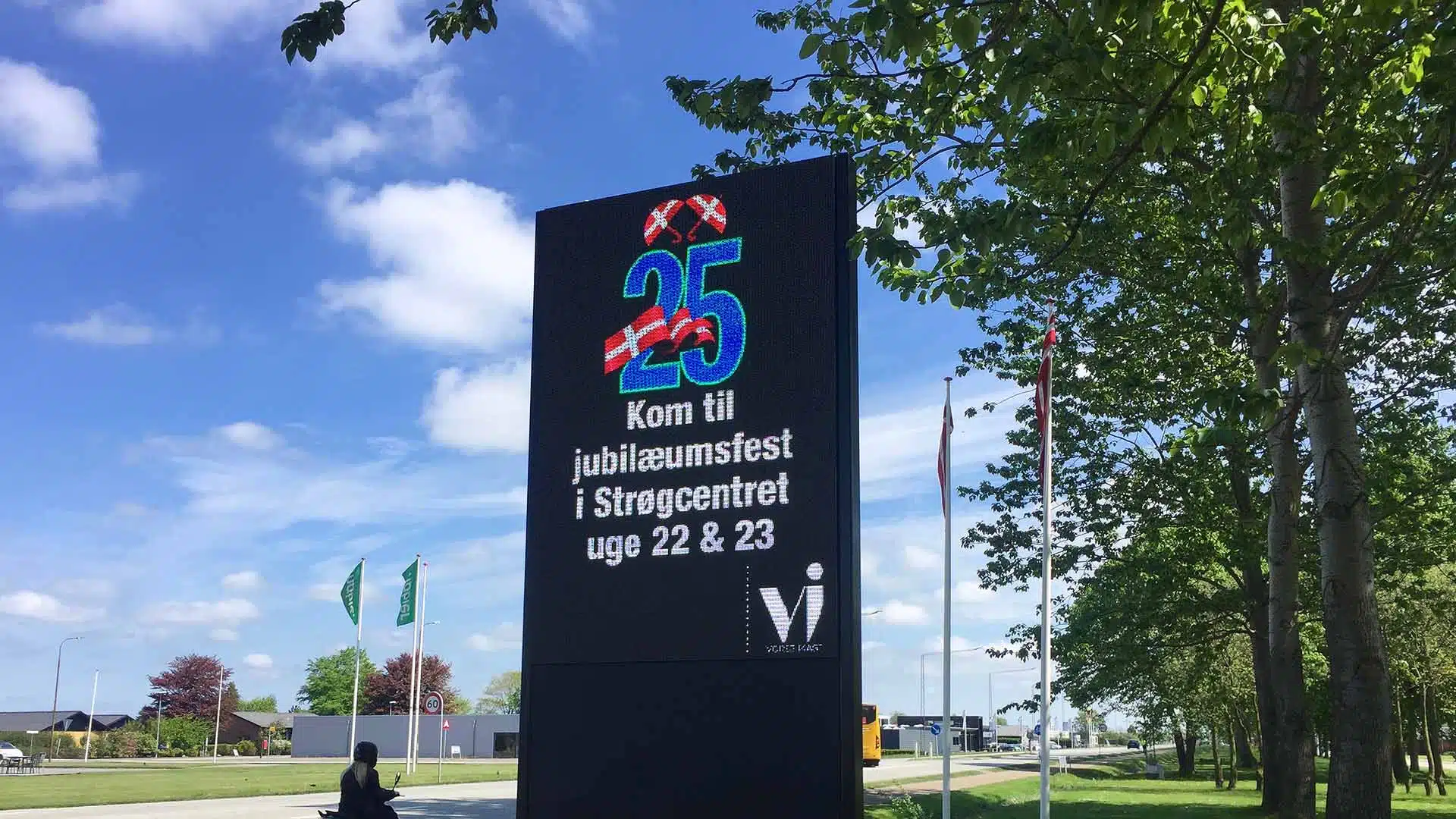 ViewNet-LED-Großbild-Infomast-Ikast-Gemeinde