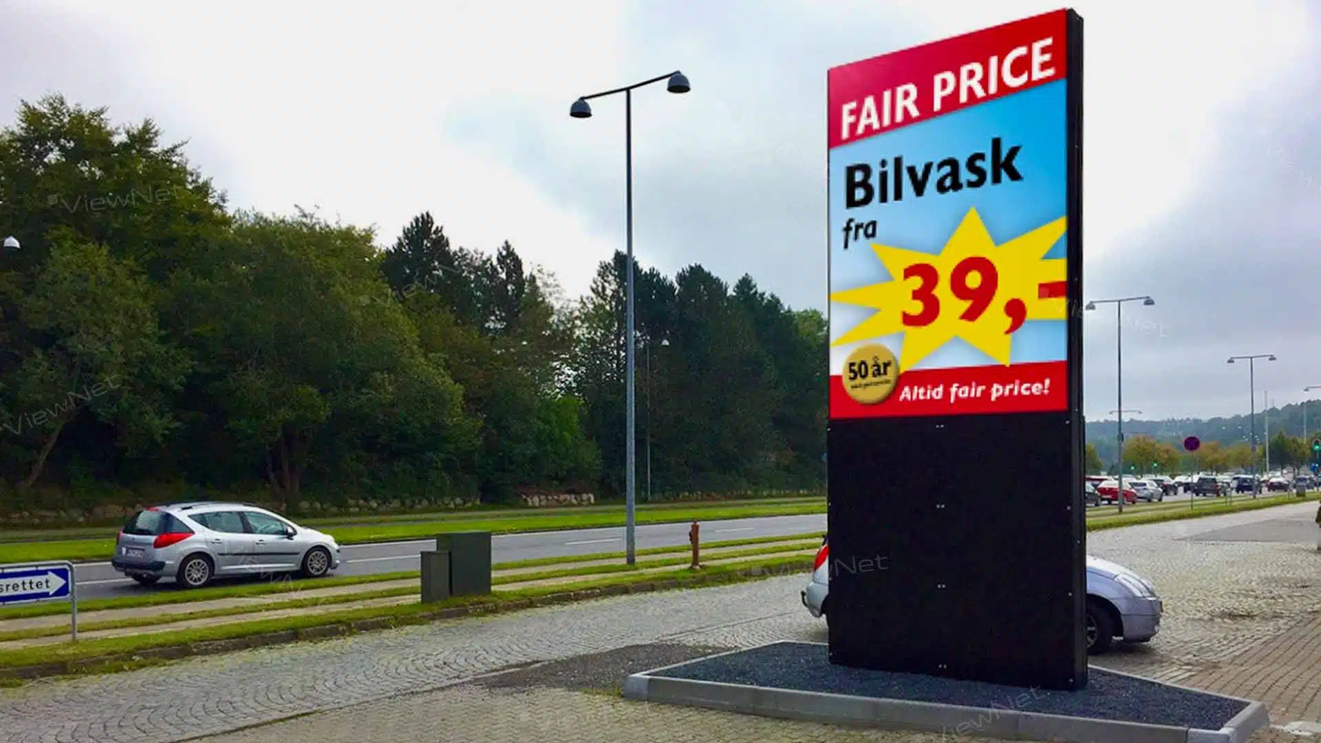 ViewNet-LED-Großbildschirme-Pylon-Servicecenter-Kruså