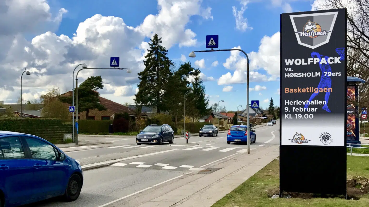 Viewnet-LED-Storskærm-LED-Pylon-Infopylon-Herlev